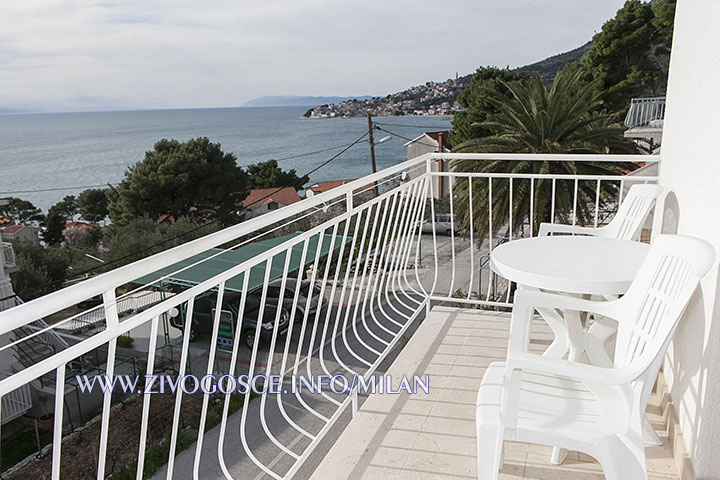 balcony with sea view, apartments Milan, ivogoše