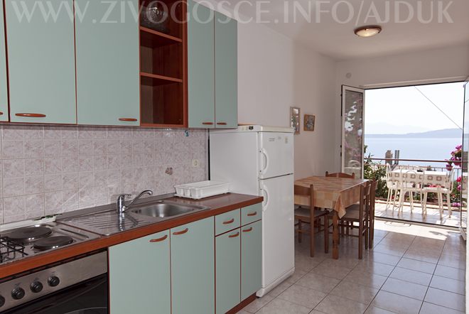 kitchen, dinning room, sea view