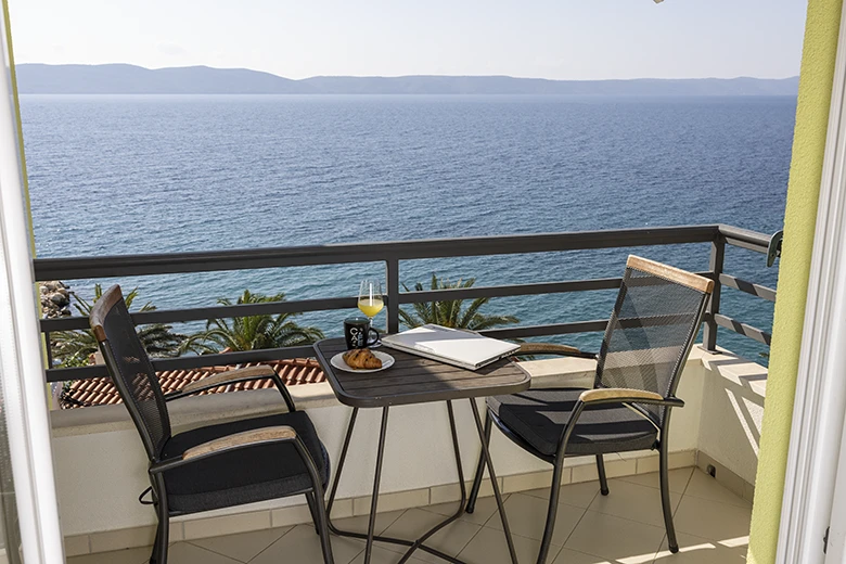 Apartments Villa Filip, Živogošće - balcony with sea view