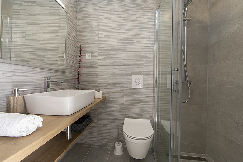 apartments KlariÄŤiÄ‡, Ĺ˝ivogošÄ‡e - bathroom