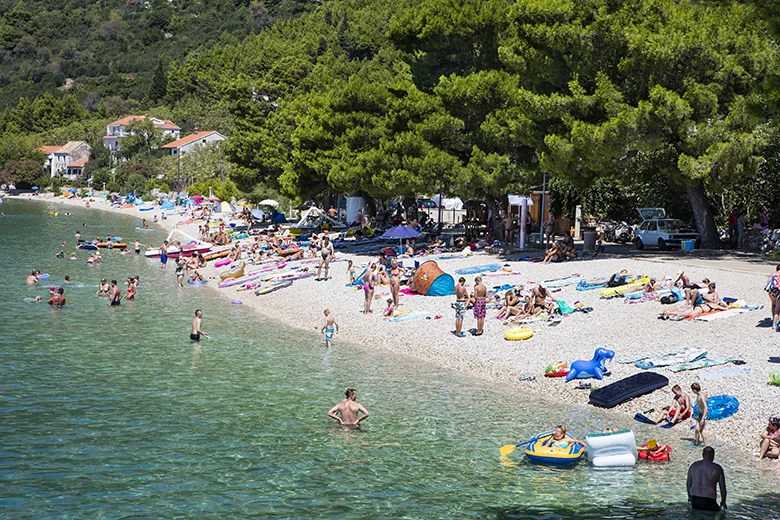 beach in Živogošće